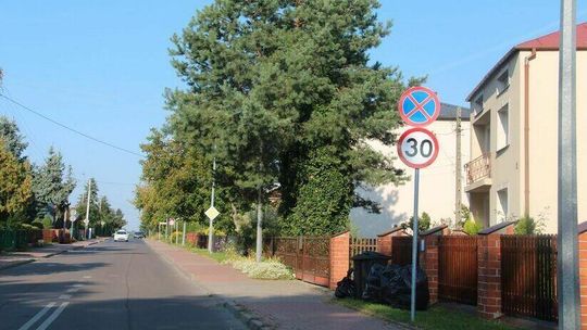 Biała Podlaska. Znaki nadal utrudniają życie mieszkańcom Sławacińskiej