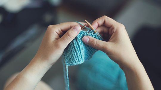 Biała Podlaska: Zrób czapkę na drutach dla potrzebujących