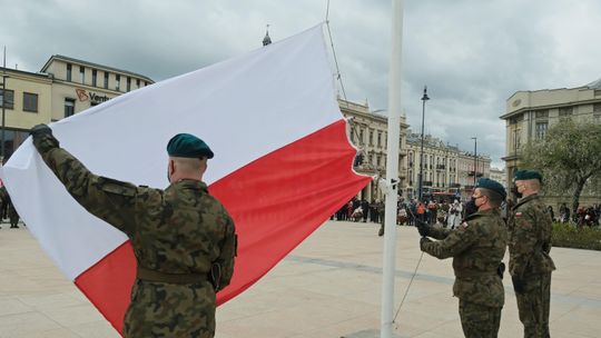 Biało-czerwona flaga łączy, ale też zobowiązuje. Zobacz, jak wyglądały obchody tego święta w Lublinie