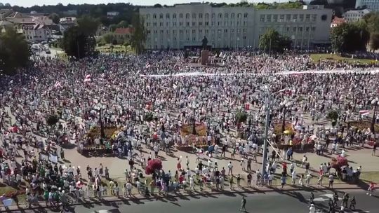 Białoruś: Masowe protesty przeciwko rządom Łukaszenki