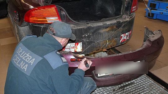 Białorusin ukrył papierosy w zderzaku