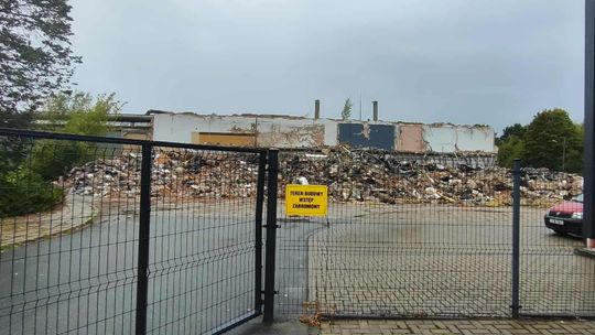 Bialskie Fabryki Mebli w rozbiórce. Miejscowy deweloper kupił teren 