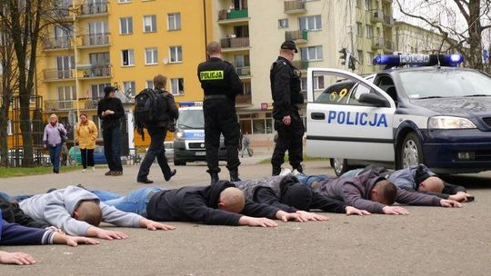 Białystok: Marsz antyfaszystowski. Zobacz akcję policji (zdjęcia, wideo)
