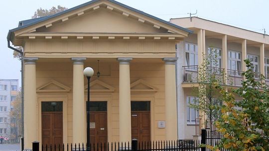 Biblioteka robi sobie przerwę. Warto wypożyczyć więcej