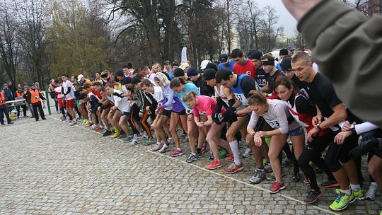 Biegi Niepodległości w Puławach (wideo, zdjęcia)