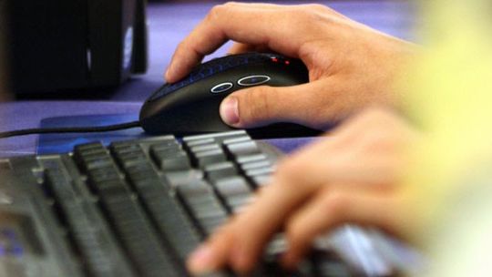 Biegli: Piotrem K. kierowała jedynie "ciekawość". Wyrok za pornografię z dziećmi