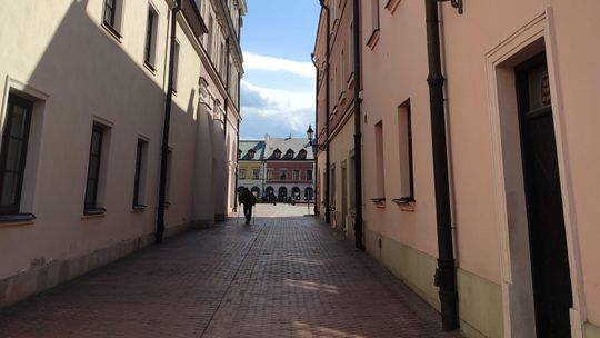 Bijatyka na Starym Mieście. Żołnierz, policjanci i cywil mieli sobie coś do wyjaśnienia