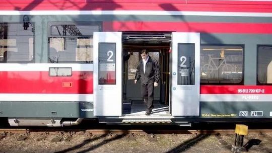Bilet przez komórkę na pociągi Przewozów Regionalnych