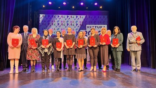 Biłgoraj. Burmistrz nagrodził ludzi kultury