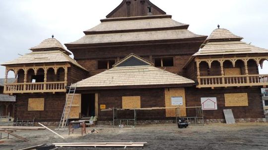 Biłgoraj: Domy, sklepy i synagoga w miasteczku kresowym