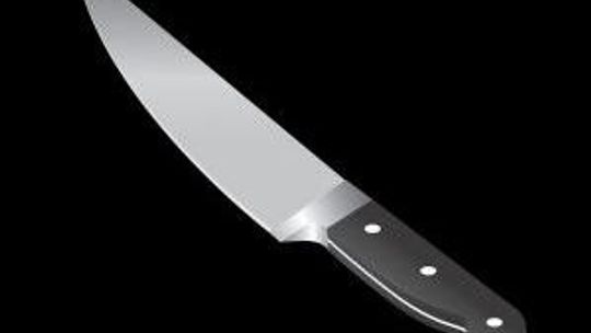 Biłgoraj: Odpowie za pchnięcie ojca nożem