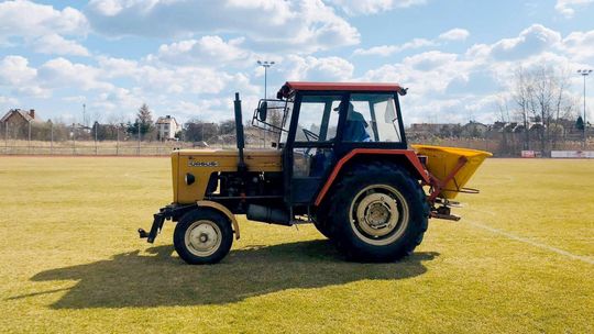 Biłgoraj: Stadionowe prace polowe
