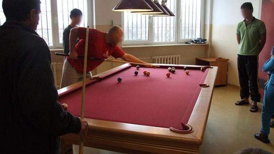 Billard, fitness, biblioteka dla cudzoziemców w bialskim ośrodku