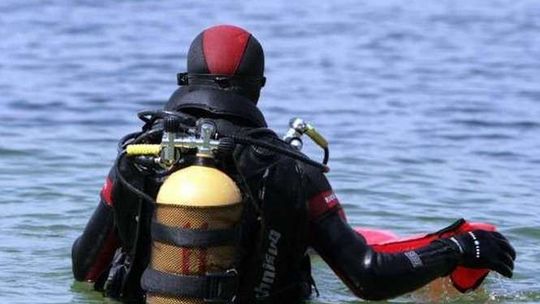 Biszcza: 40-latek utonął. Chciał przepłynąć zalew