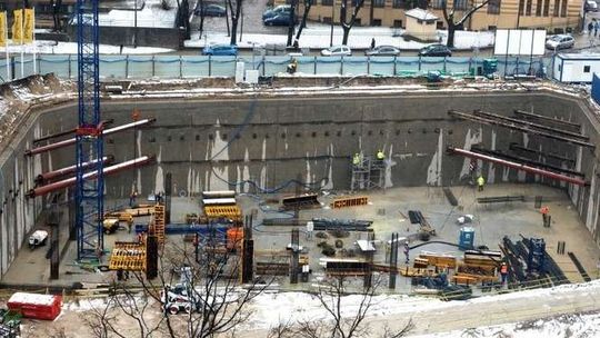 Biurowiec przy ul. Wieniawskiej w Lublinie. Budynek wyjdzie z ziemi niebawem