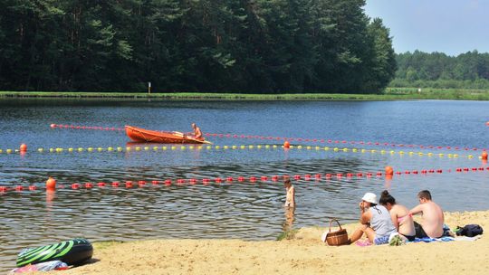 Biznes i zalew w Lubelskiem. 2-metrowe sumy obok jednorożców