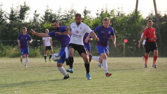 Bizon Jeleniec żegna się z Keeza bialską klasą okręgową