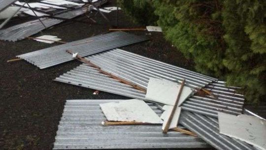 Blaszane garaże stoją legalnie? Nadzór budowlany na tropie