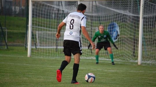 Błękitni Obsza - Granica Lubycza Królewska 2:0. Wchodzą na właściwe tory