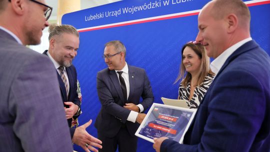 Blisko 16 mln zł na drogi i połączenia autobusowe dla samorządów w Lubelskiem