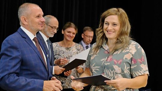 Blisko cztery lata pracy i wymarzony stopień. Ponad 200 nauczycieli z awansem 