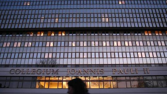 Blokady na oknach. Żeby nikt nie wyskoczył