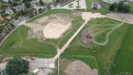 Błonia w Puławach będą tętnić życiem. Lista nowych atrakcji [zdjęcia z drona]