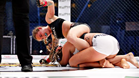 Bogdanka Armia Fight Night 7 w Lublinie. Wieczór mocnych ciosów [zdjęcia, wideo]