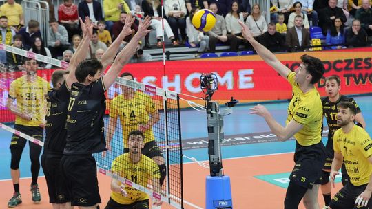 Bogdanka LUK Lublin pokonała potężnie osłabiony PGE Projekt Warszawa i została liderem Plus Ligi