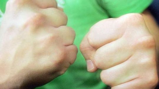 Bójka w barze po meczu. Radny odpowie przed sądem