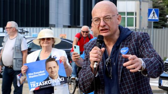 Borusewicz, Kamiński i Bury agitowali w Puławach