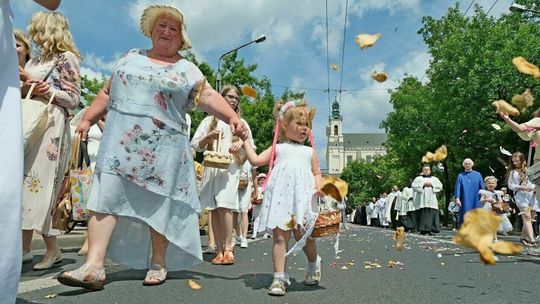 Boże Ciało w Lublinie: W czwartek ulicami przejdą procesje. Sprawdź, gdzie mogą być utrudnienia