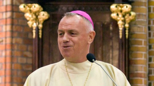 Bp Zbigniew Kiernikowski rezygnuje ze względu na "sygnalizowane zaniedbania" ws. nadużyć seksualnych