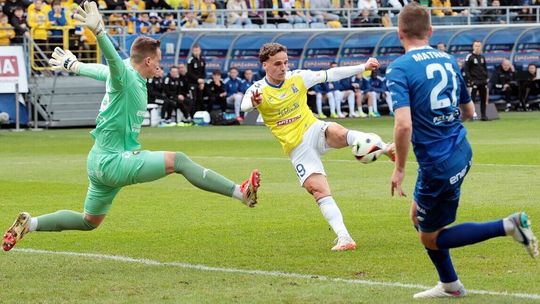 Bradly van Hoeven też zostaje w Motorze