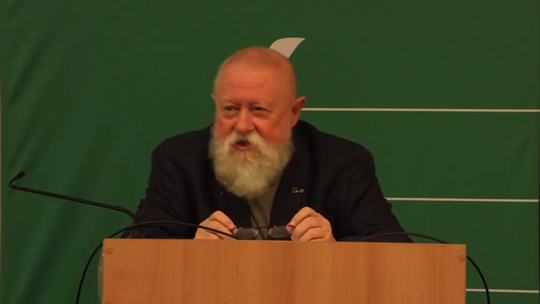 Bralczyk o ciekawości: jedno słowo, które potrafi znaczyć więcej niż nam się wydaje