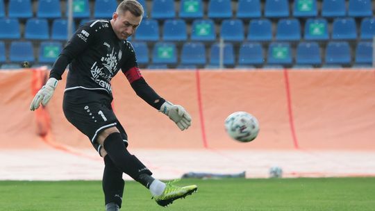 Bramkarz uratował punkt Lewartowi, cztery gole Damiana Ścibiora i wyniki grupy mistrzowskiej Hummel IV ligi