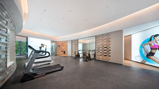 Nowoczesny klub fitness – sprzęt do treningu i aktywny styl życia