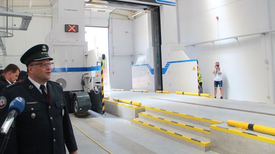 Broń na przemytników na granicy. Potężny skaner prześwietli każdą skrytkę