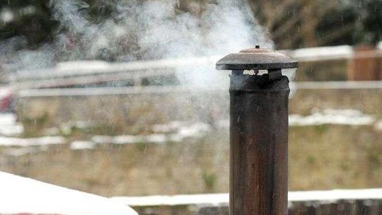 Broń na śmieciowych palaczy. Eko-Patrol będzie badał powietrze