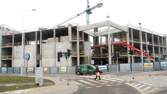 Budowa aquaparku w Chełmie: Do września koniec prac, kąpiel w grudniu