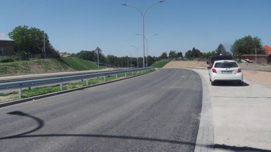 Budowa przedłużenia ul. Bohaterów Monte Cassino dobiega końca. Kiedy pojedziemy?