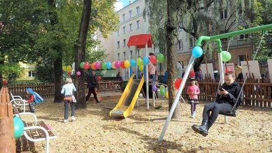 Budżet i miasto dla ludzi. Nowy plac na Bronowicach otwarty (zdjęcia, wideo)