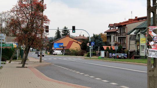 Budżet Markuszowa rzutem na taśmę. Mniej na pensje