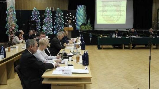 Budżet powiatu bialskiego: Najwięcej na drogi