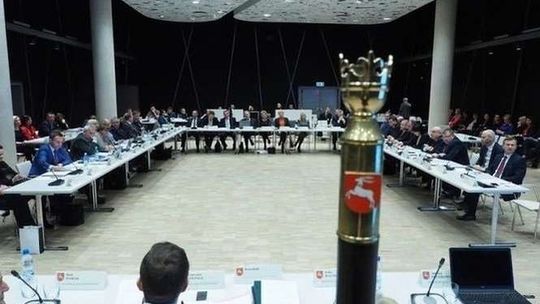 Budżet województwa lubelskiego na 2018 rok przyjęty. Gdzie trafią pieniądze?