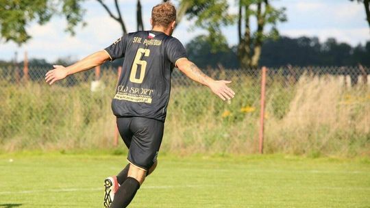 Bug Hanna – Stal Poniatowa 0:3. Beniaminek nadal z kompletem i grad goli w Opolu Lubelskim