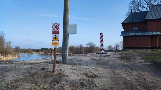 Bug zabiera grunty. Zagrożony jest zabytkowy kościół