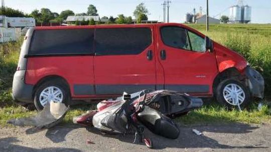 Bukowina: Bus wjechał w nastolatka na skuterze