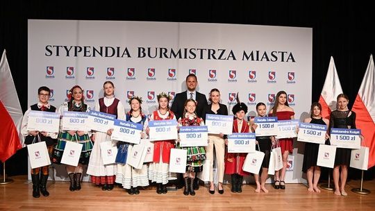 Burmistrz nagrodził młodych artystów