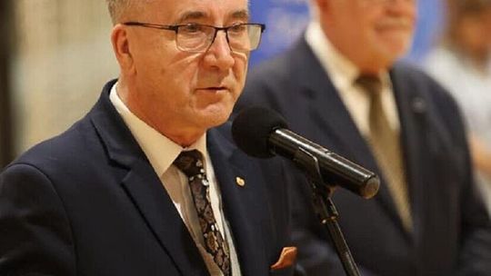 Burmistrz wygrał wybory, ale większości w radzie nie ma